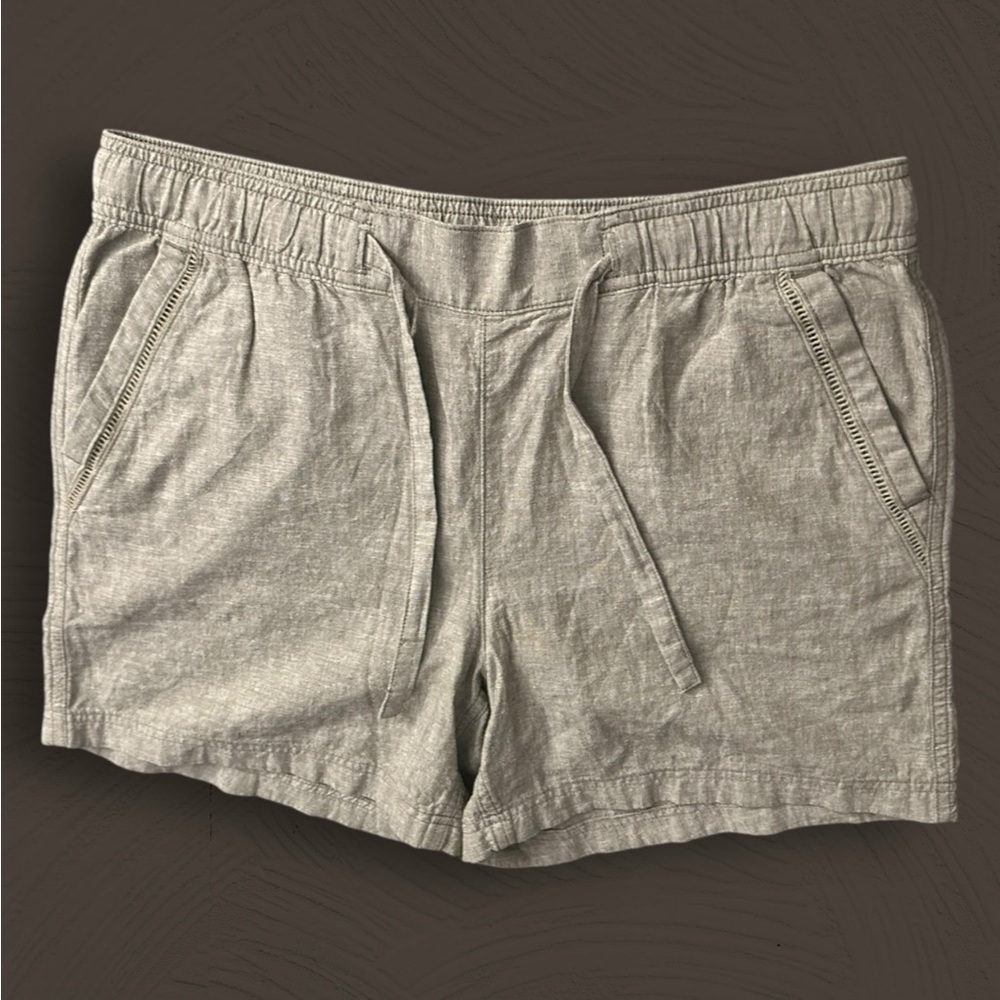 Eddie Bauer | Pull On Linen Shorts w/ Lace Trim Detail | Size Large